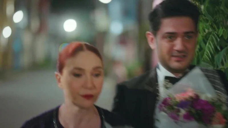 Кадры из сериала Ранняя пташка (2018)